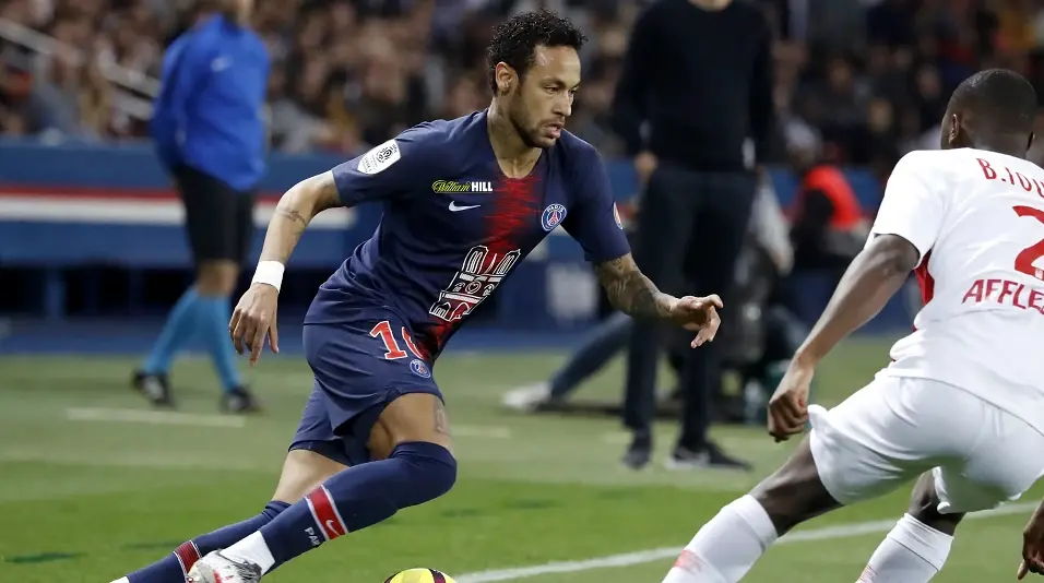 姆巴佩首秀直接返回更衣室