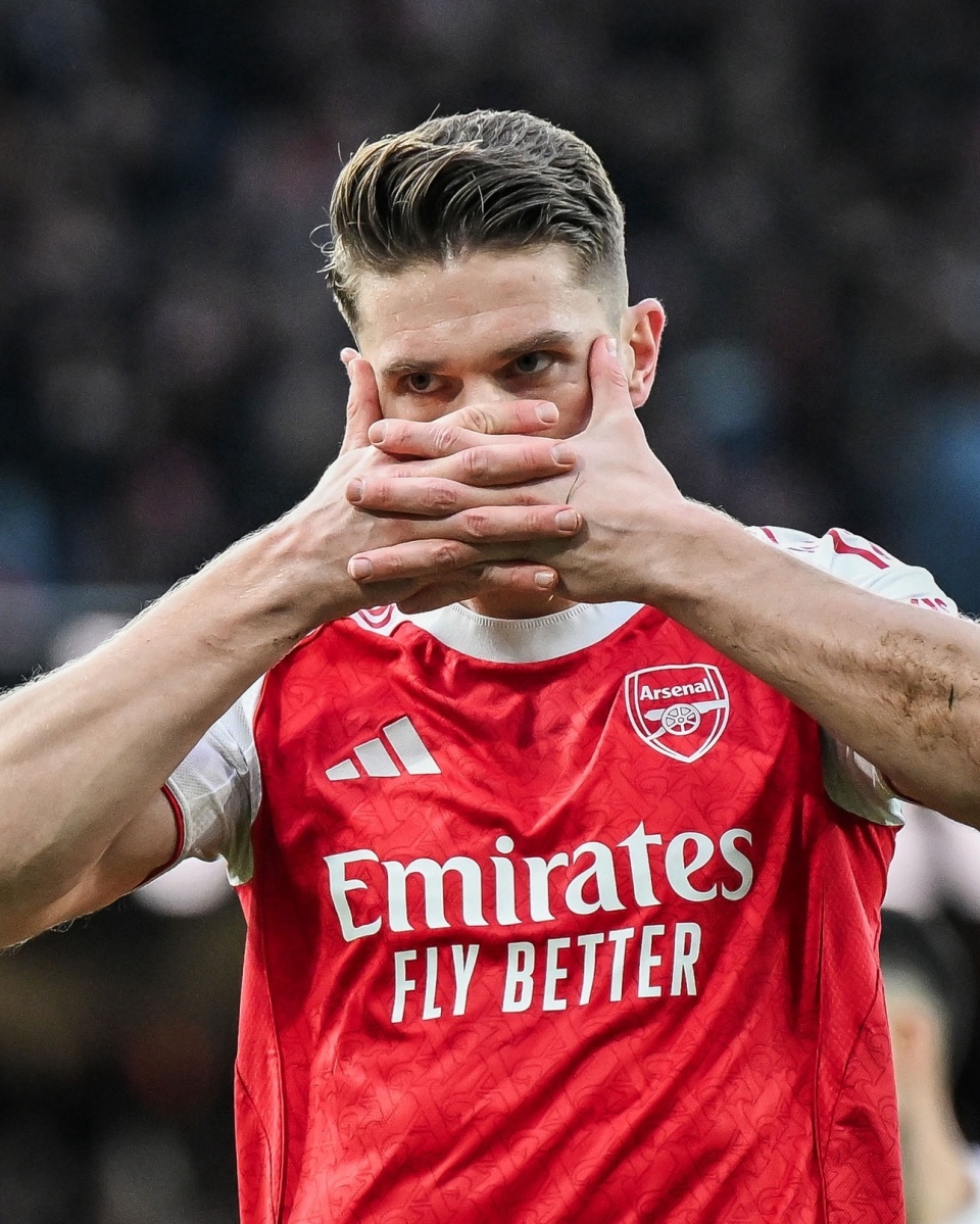 华人博彩网站交流区-曼联大胜利物浦